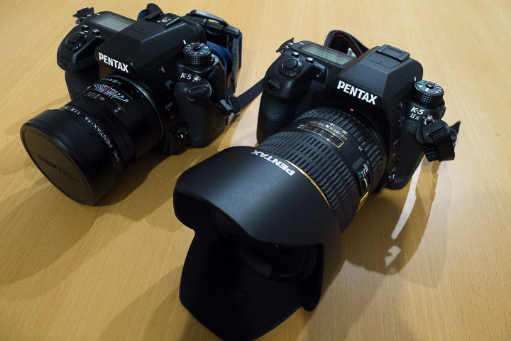 PENTAX K-5 & K-5IIs 外観比較 | 巨大スティッキーズ - Jumbo Stickies