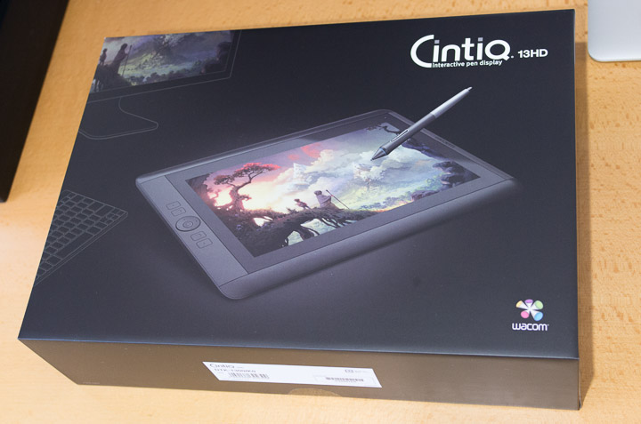 Cintiq 13HDの箱