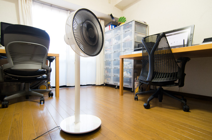 仕事部屋にやってきたGreenFan 2+