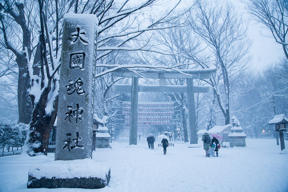 モノクロームな大國魂神社