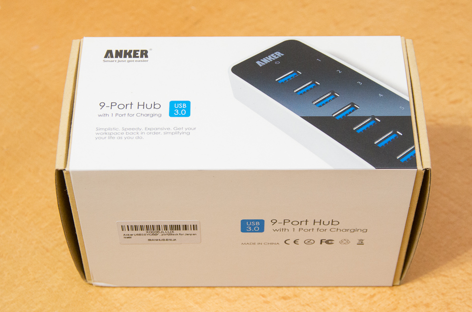 Anker USB3.0 高速9+1ポートハブの箱