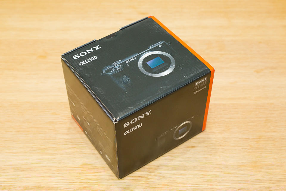 Sony α6500の箱