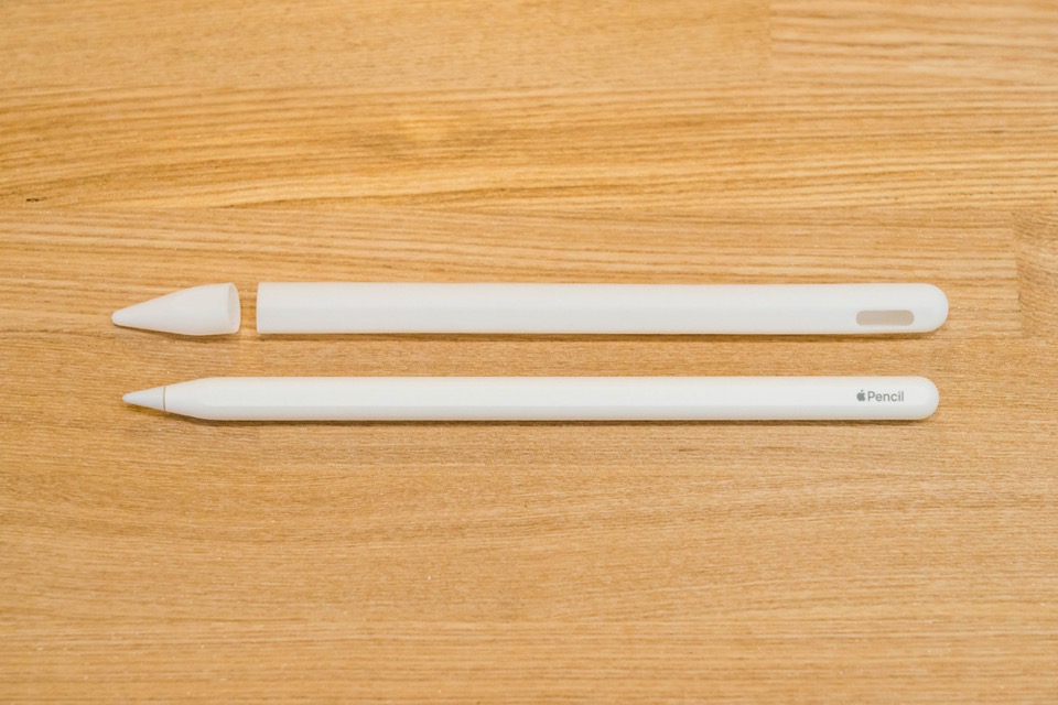 Apple Pencil 2とシリコンスリーブ＋ペン先カバー