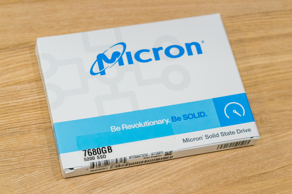 Micron 5200 ECO 7.68TB SSDのパッケージ