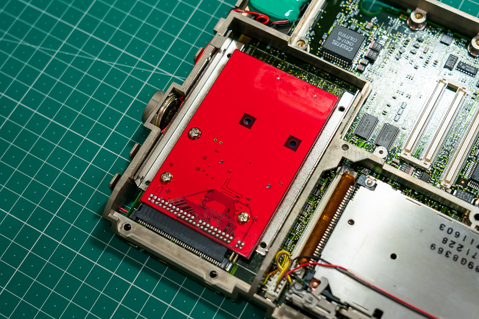 SSDの載ったｍSATA→IDE変換ボードをPB2400cに接続