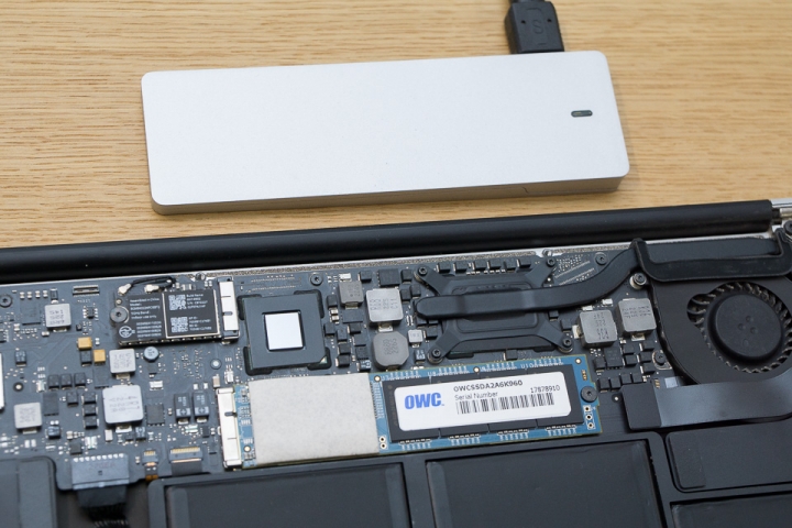 MacBook Air (Mid 2012)のSSDを1TB近くまで増量し、旧SSDをOWC Envoy外 ...